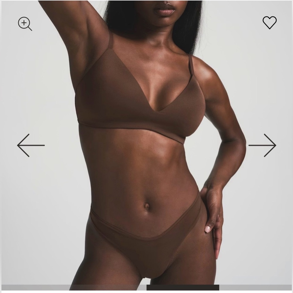 SKIMS NWT 36D Wireless Form T-Shirt Bra